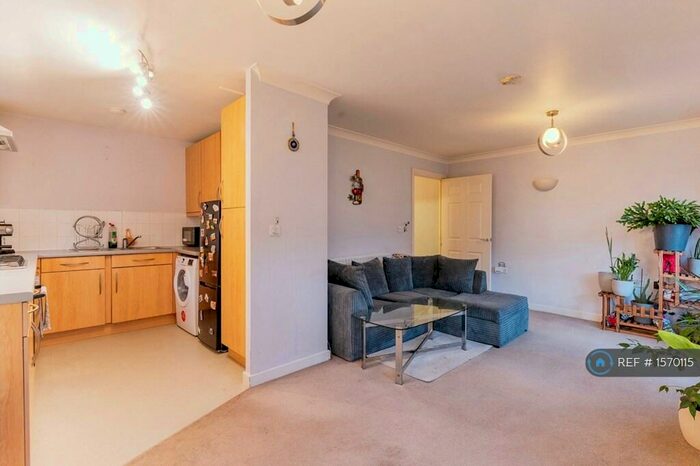 1 Bedroom Flat To Rent In Lion Head Court, Croydon, CR0