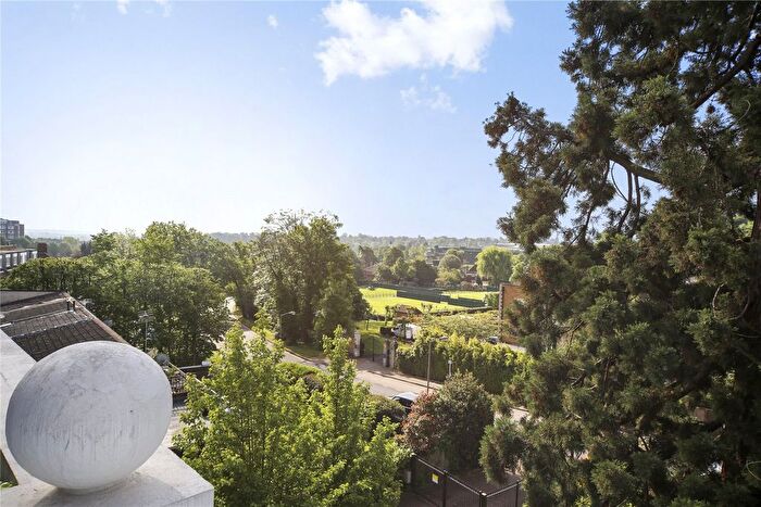 2 Bedroom Flat To Rent In Queensmere Road, Wimbledon, Wimbledon, SW19