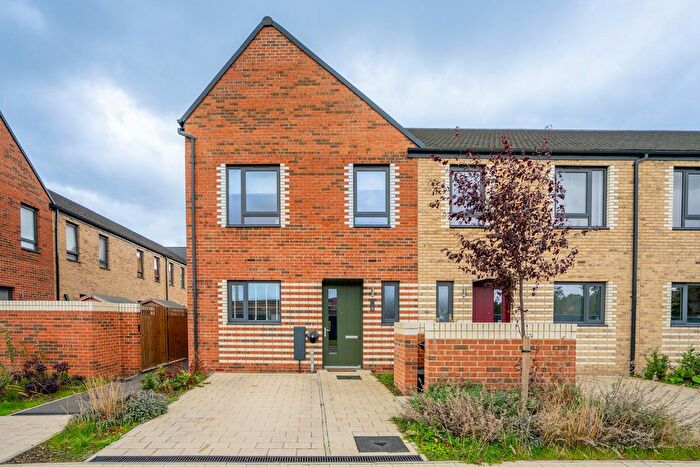 3 Bedroom End Of Terrace House For Sale In Rowntree Way, York, YO31
