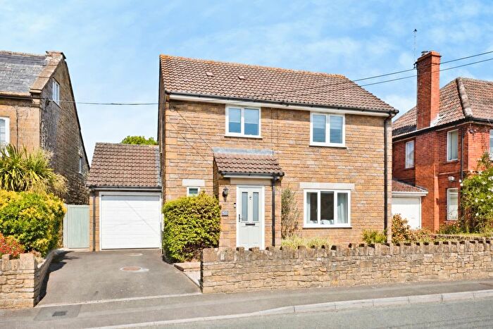 3 Bedroom Detached House For Sale In Silver Street, South Petherton, Somerset, TA13