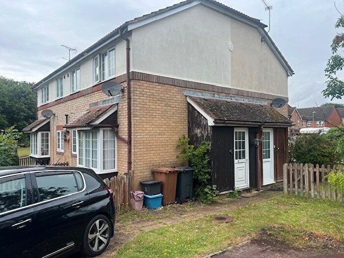 1 Bedroom Detached House To Rent In Kings Walden Rise, Stevenage, SG2