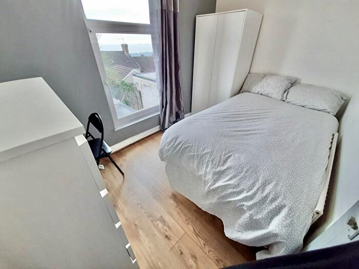 5 Bedroom House To Rent In Norfolk Street, Mount Pleasant, Swansea, SA1