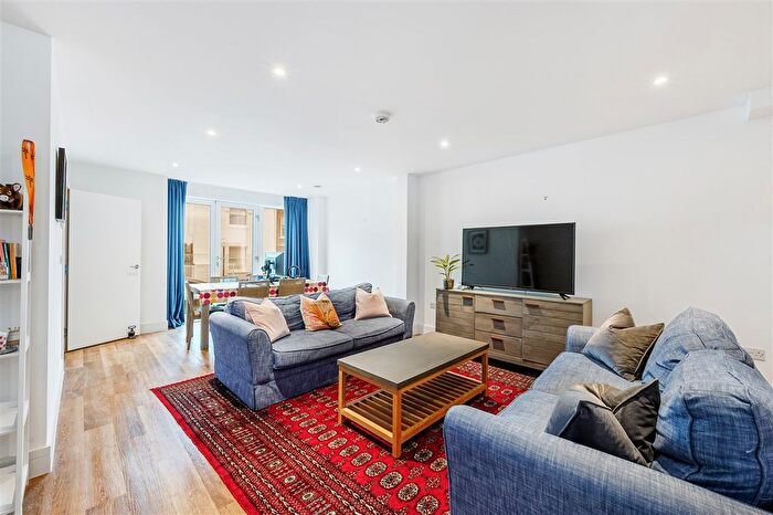 2 Bedroom Maisonette To Rent In Edward Terrace, Greenside Road, London, W12