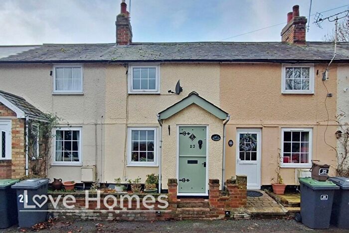 2 Bedroom Cottage For Sale In Hillfoot Road, Shillington, SG5