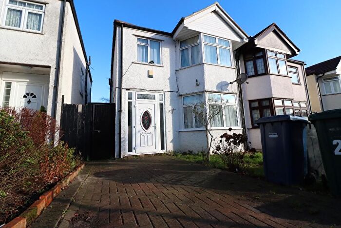 3 Bedroom Semi-Detached House To Rent In Fairfield Avenue, Edgware, Middlesex, HA8