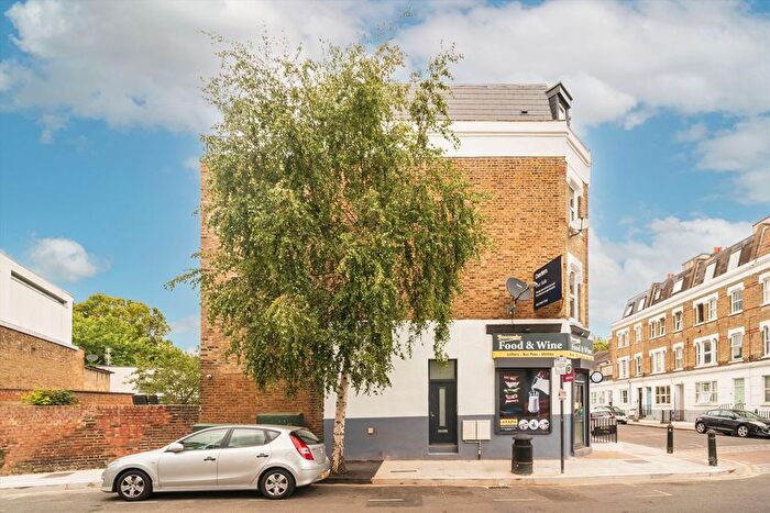 1 Bedroom Flat For Sale In Boscombe Road, Boscombe Road, W12