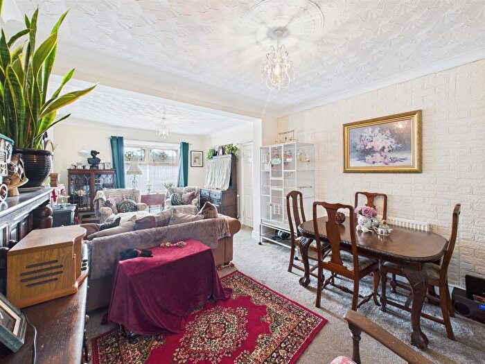 3 Bedroom Terraced House For Sale In Langland Road, Llanelli, SA15