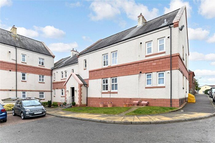 3 Bedroom Flat For Sale In Kelvin Walk, Largs, North Ayrshire, KA30