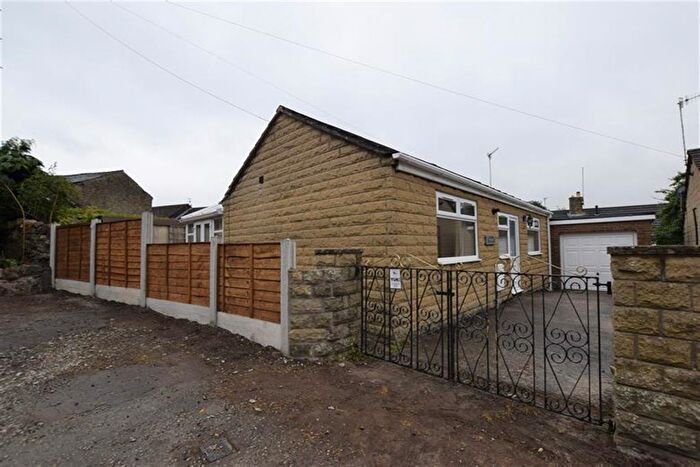 2 Bedroom Detached Bungalow To Rent In Park Road, Chapel-En-Le-Frith, High Peak, SK23