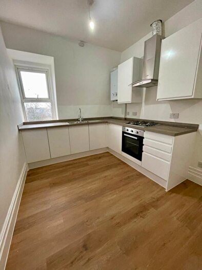 2 Bedroom Flat To Rent In Beautifully Refurbished Two-Bedroom Flat Near Boscombe Beach With Parking, BH1