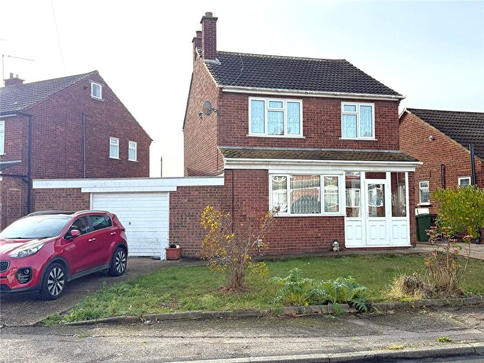 3 Bedroom Detached House For Sale In Bishops Road, Stanford-Le-Hope, Essex, SS17
