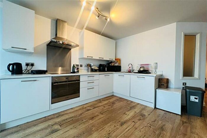 1 Bedroom Apartment To Rent In Marco Island, Huntingdon Street, NG1