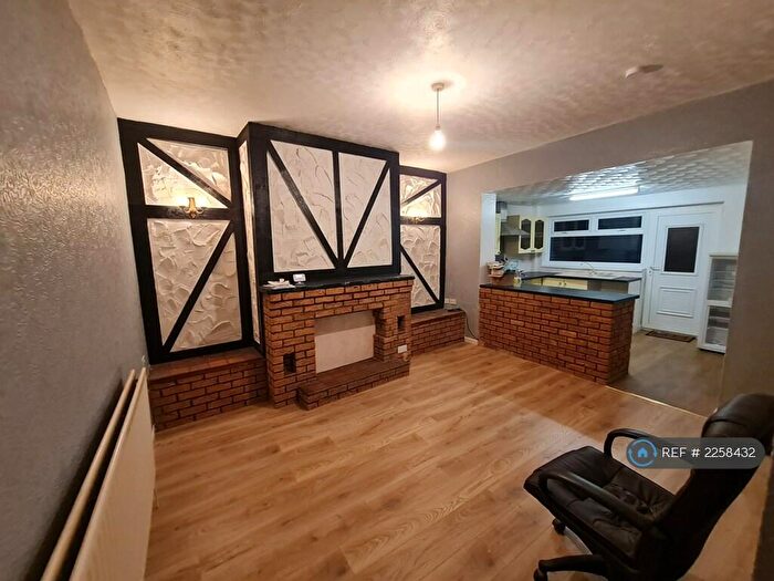 2 Bedroom Flat To Rent In Hunters Terrace, South Shields, NE33