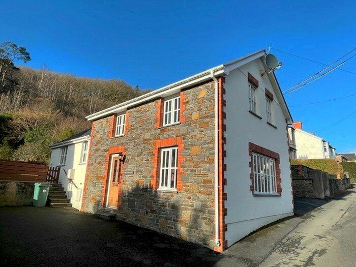2 Bedroom Detached House For Sale In Talybont, Sir Ceredigion SY24