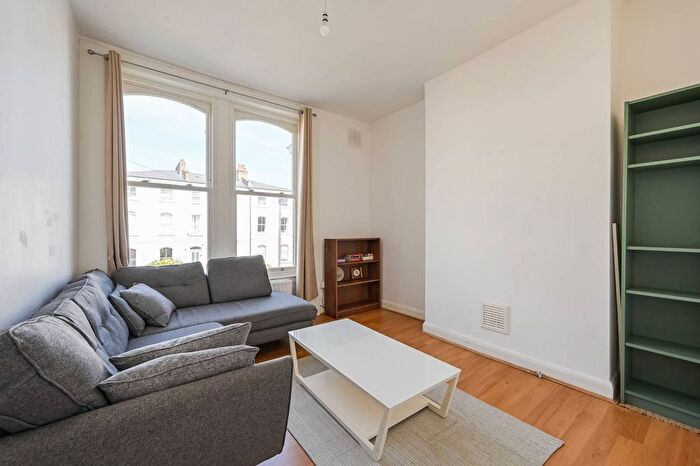 1 Bedroom Flat To Rent In Miranda Road, Archway, London, N19