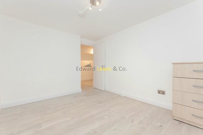 2 Bedroom Flat To Rent In Rectory Road, London, N16