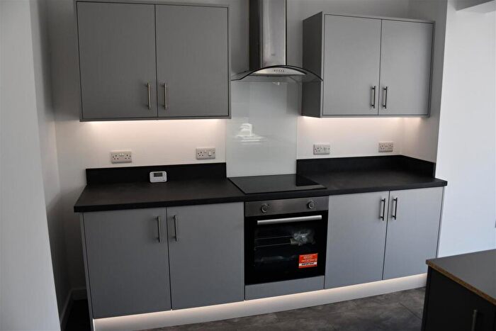4 Bedroom Detached House For Sale In Cherry Tree Lane, Halesowen, B63