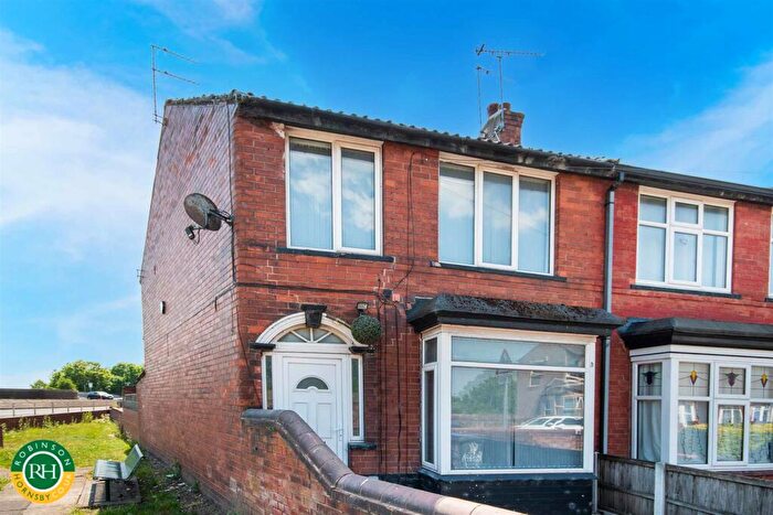 3 Bedroom Semi-Detached House For Sale In Roberts Road, Doncaster, DN4