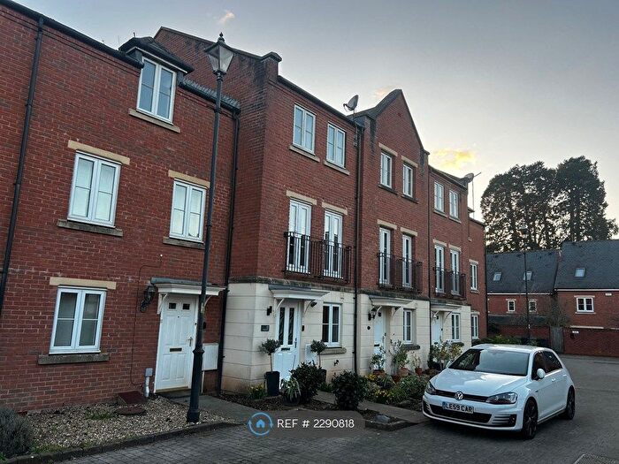4 Bedroom Terraced House To Rent In Curie Mews, Exeter, EX2