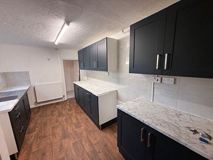 3 Bedroom Property To Rent In Oundle Road, Peterborough, PE2