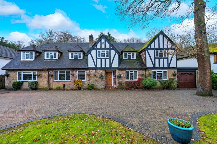 4 Bedroom Detached Bungalow For Sale In Rickmansworth, WD3