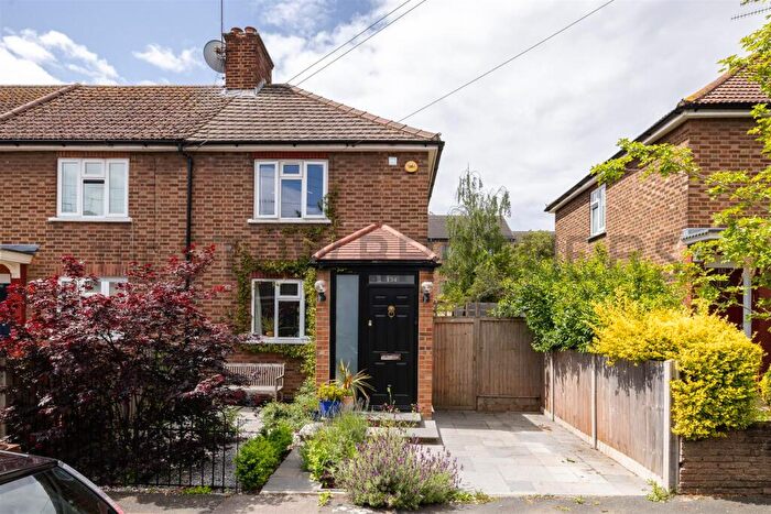 2 Bedroom House To Rent In Sturge Avenue, Walthamstow, E17