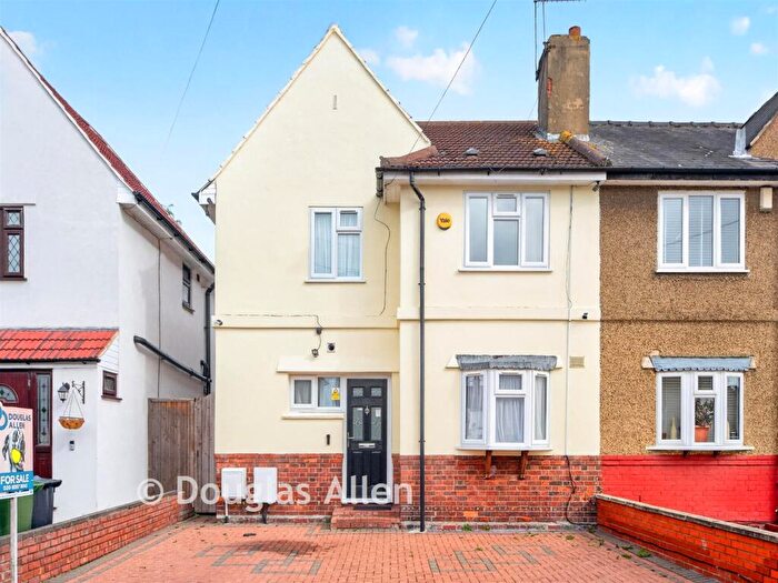 4 Bedroom Semi-Detached House For Sale In Manor Road, Chadwell Heath, Romford, Essex, RM6