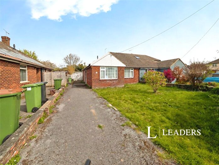 2 Bedroom Bungalow For Sale In Surbiton Road, Eastleigh, Hampshire, SO50