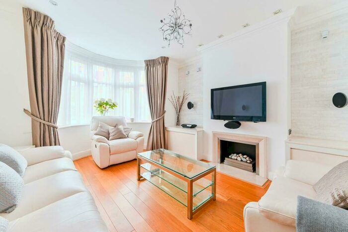 3 Bedroom House To Rent In Harrow Road, Sudbury, Wembley, HA0