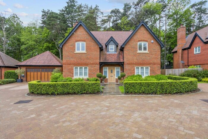 4 Bedroom Detached House To Rent In Seymour Drive, Ascot, Berkshire, SL5