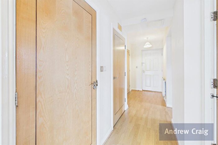 3 Bedroom Apartment For Sale In Louise House, Sunderland, SR2