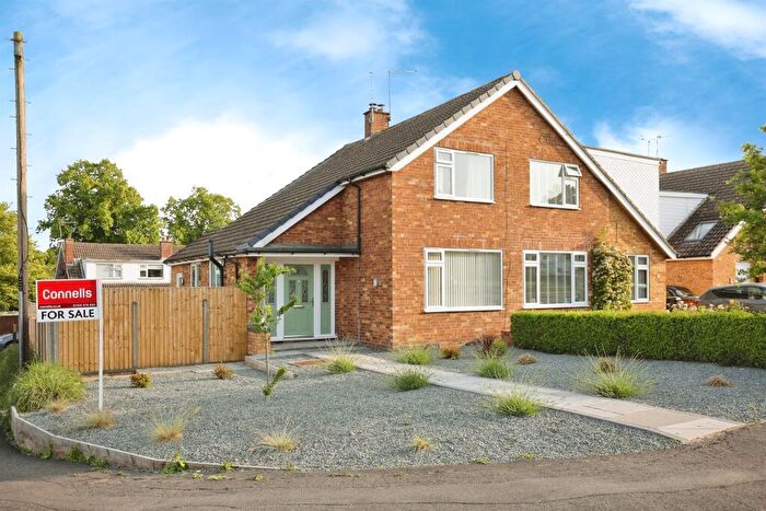 3 Bedroom Semi-Detached House For Sale In Castle Mound, Barby, Rugby, CV23