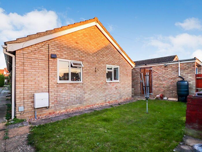 3 Bedroom Bungalow For Sale In Sheffield Road, Wymondham, NR18