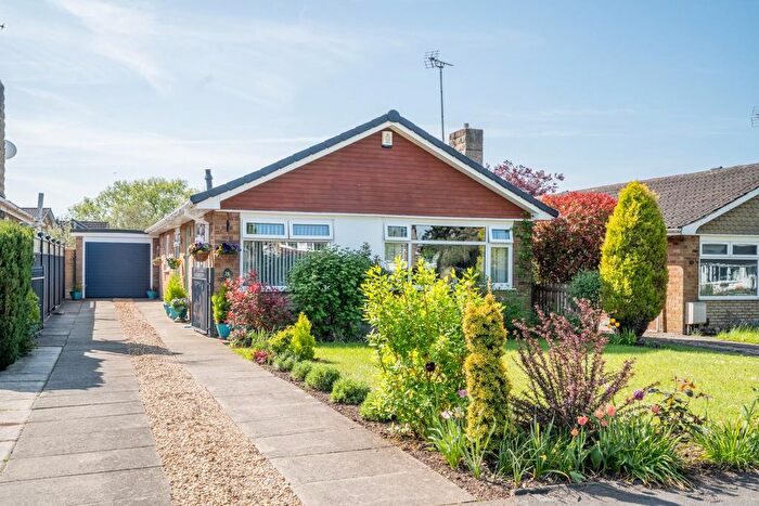 3 Bedroom Detached Bungalow For Sale In Deramore Drive, York, YO10