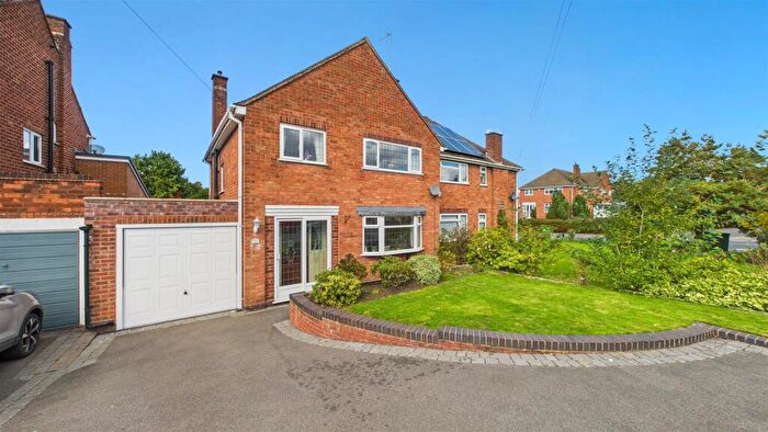 3 Bedroom Semi-Detached House For Sale In Brookwillow Road, Halesowen, B63