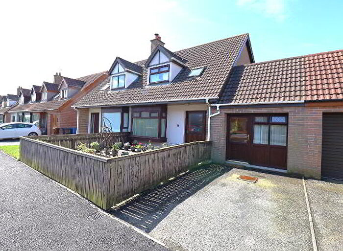 4 Bedroom Semi-detached Chalet Bungalows For Sale In Hawood Way, Kilkeel, BT34