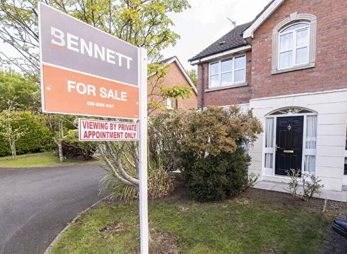 3 Bedroom End TownHouse For Sale In A Richmond Heights, Holywood, BT18