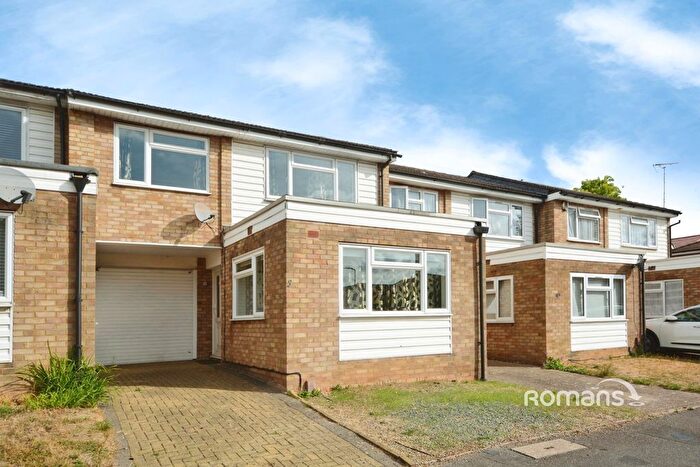4 Bedroom Terraced House To Rent In Ratcliffe Close, Uxbridge, UB8