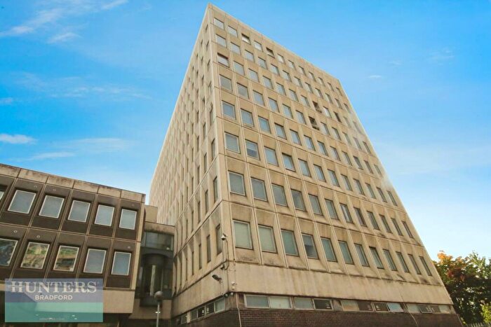 Apartment To Rent In Colonnade House, Sunbridge Road, Bradford, West Yorkshire, BD1
