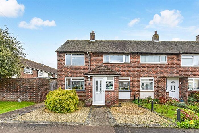 3 Bedroom End Of Terrace House For Sale In Uphill Way, Hunston, PO20