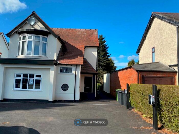 2 Bedroom Flat To Rent In Hagley, Stourbridge, DY9