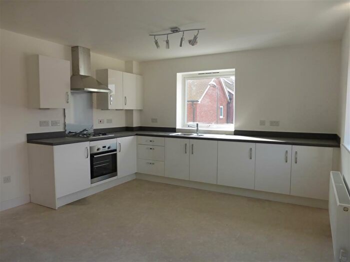 2 Bedroom Flat To Rent In Boldison Close, Bicester Road, Aylesbury, HP19