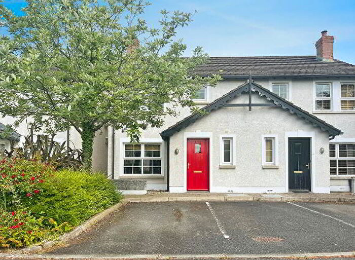 3 Bedroom Semi-Detached House For Sale In Railway Cottages, Lisburn, BT27