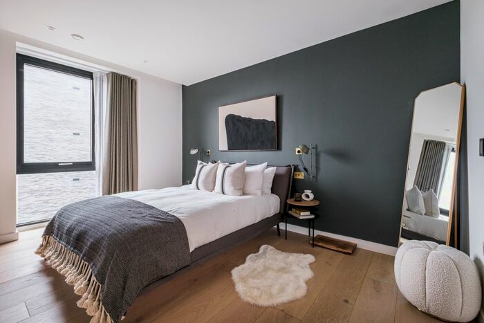 3 Bedroom Flat To Rent In Camley Street, London, N1C