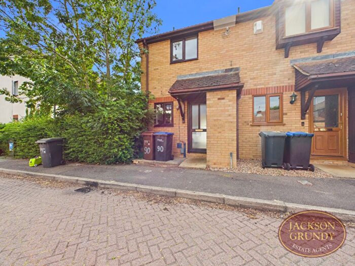2 Bedroom End Terrace House To Rent In Woodpecker Way, East Hunsbury, NN4