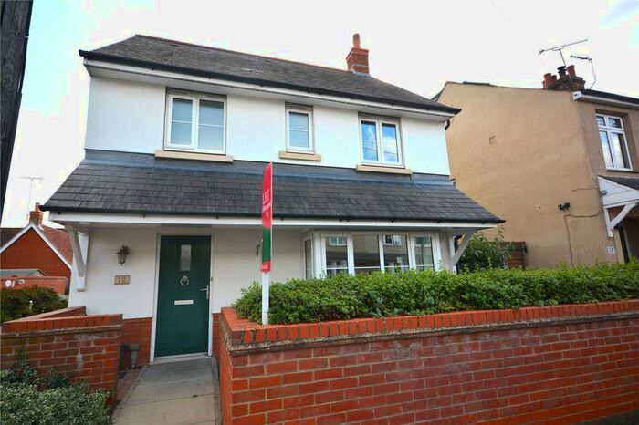 3 Bedroom Detached House To Rent In Goldlay Avenue, Chelmsford, CM2