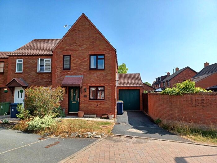3 Bedroom Semi-Detached House For Sale In Byron Close, Tewkesbury, Gloucestershire, GL20