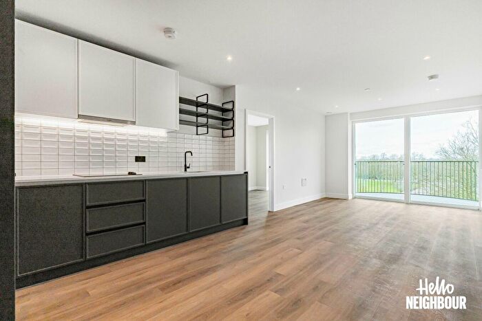 2 Bedroom Flat To Rent In Townsend Road, London, SE3