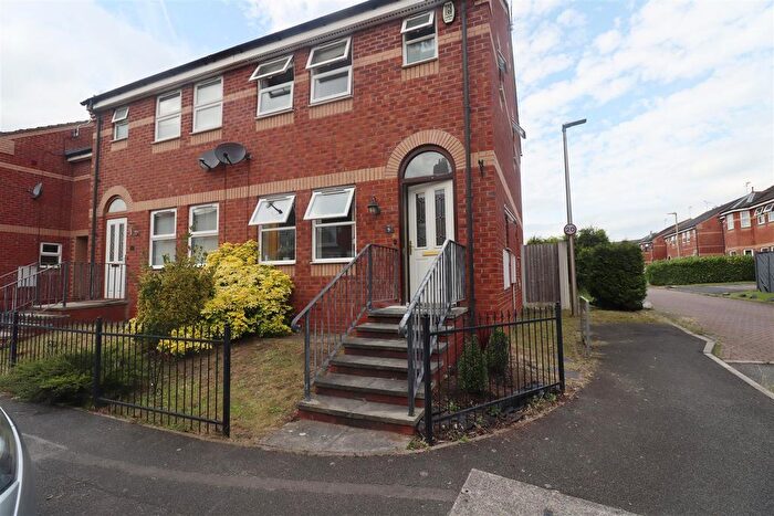 3 Bedroom Semi-Detached House To Rent In St. Clair Street, Crewe, CW2