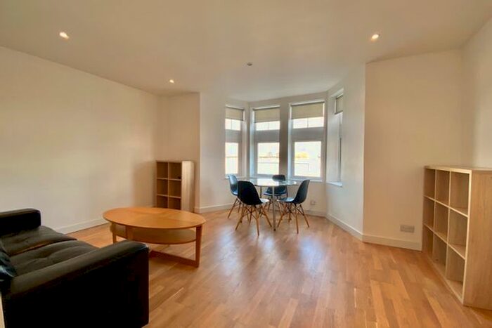 1 Bedroom Flat To Rent In Old Kent Road, London, SE15